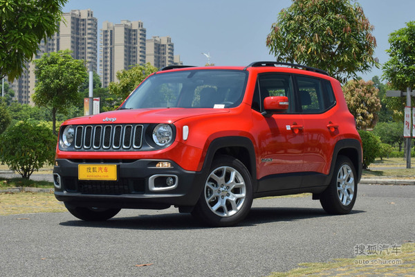 [成都]2016款jeep自由侠降1.5万 现车足