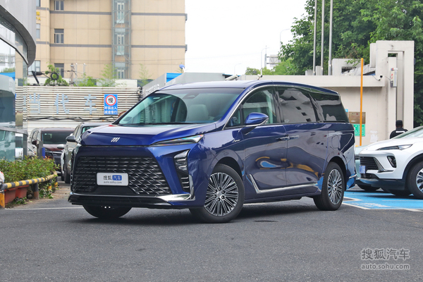别克GL8陆尊 PHEV