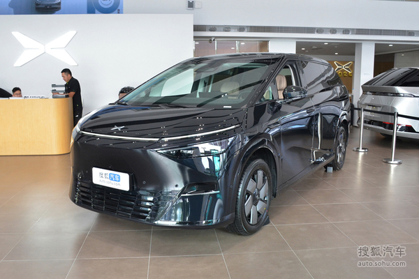 小鹏汽车X9 纯电版