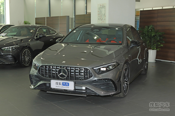 奔驰A级AMG 