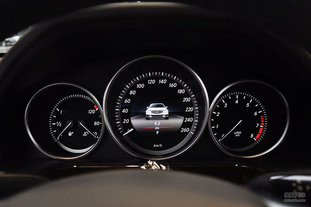 【 奔驰E级高清图片】_2014款 改款 E300L 运