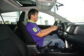   2015款丰田RAV4 2.5L自动四驱精英版