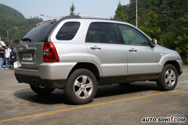 2008款起亚狮跑2.7 v6 提示:支持键盘翻页 ←左右