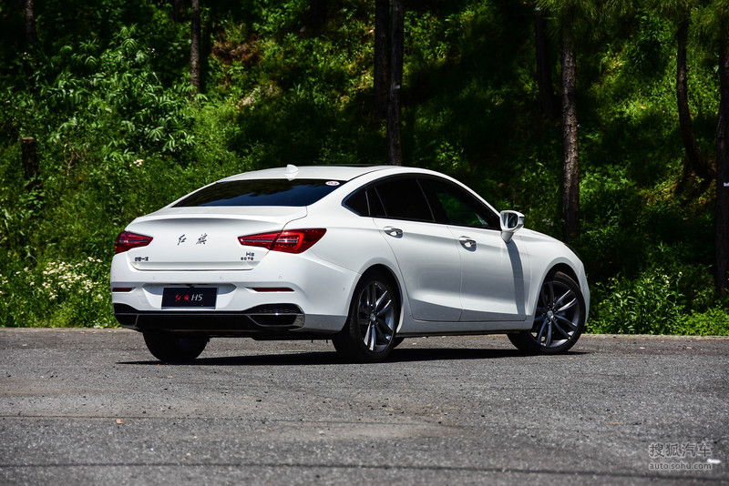 【 红旗H5图片】_2018款一汽红旗H5试驾