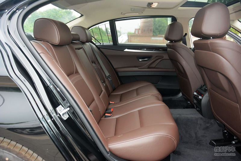 【 宝马5系图片】_黑色\/摩卡色_内饰