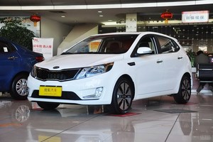 起亚K2两厢