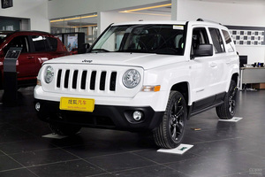 Jeep自由客