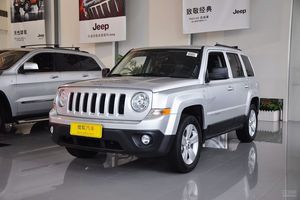 Jeep自由客