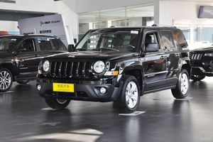 Jeep自由客