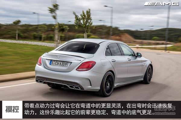 ���� C63 AMG ʵ�� ͼ�� ͼƬ