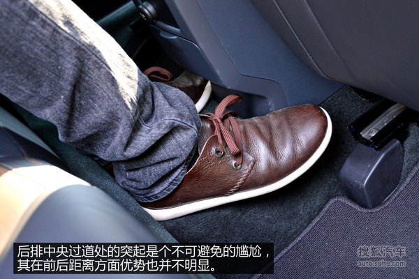 【沃尔沃XC60后排座椅】_沃尔沃XC60汽车图