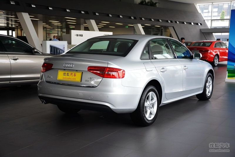 【奥迪a4l 2015款35 tfsi 自动标准型外观水晶银图片t