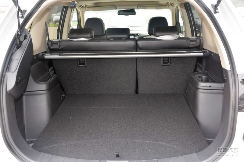 【三菱欧蓝德 2016款2.4L 四驱精英版 5座底盘