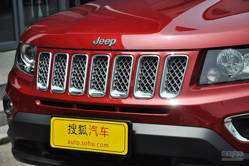 【Jeep吉普指南者 2014款2.4L 四驱豪华版外观