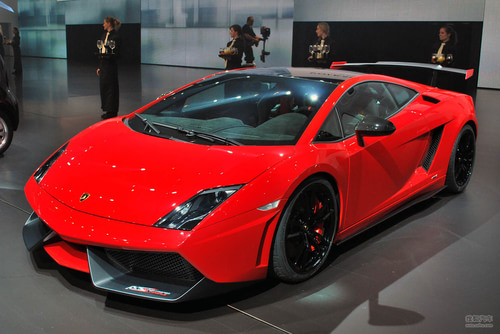 LP570-4 Super Trofeo Stradale˸չʵ