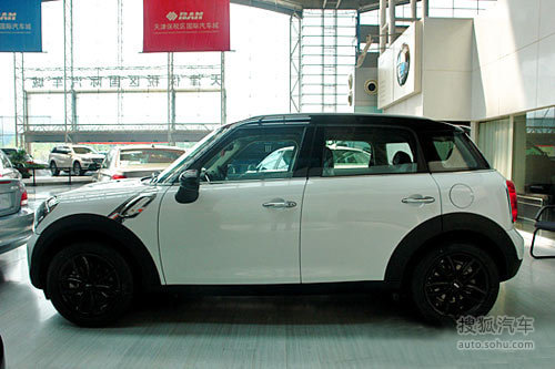 COOPERS COUNTRYMAN µ