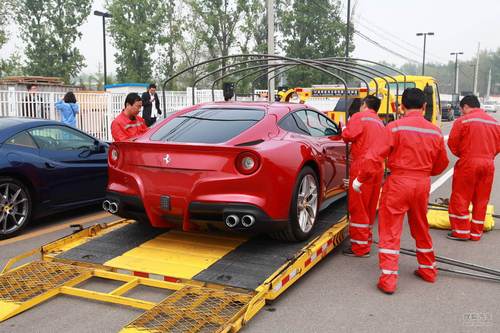 法拉利 F12 2012北京车展探营实拍