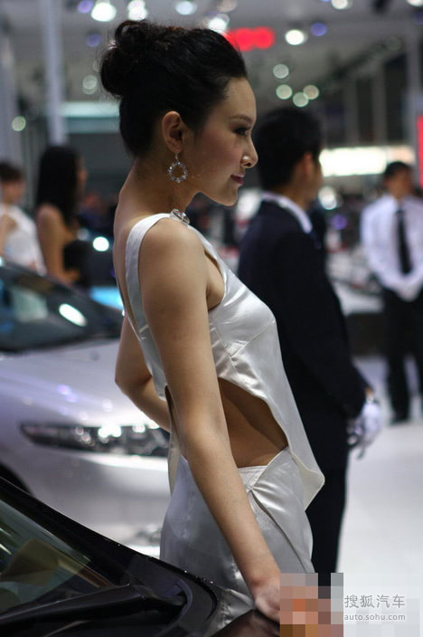 美胸模特图片