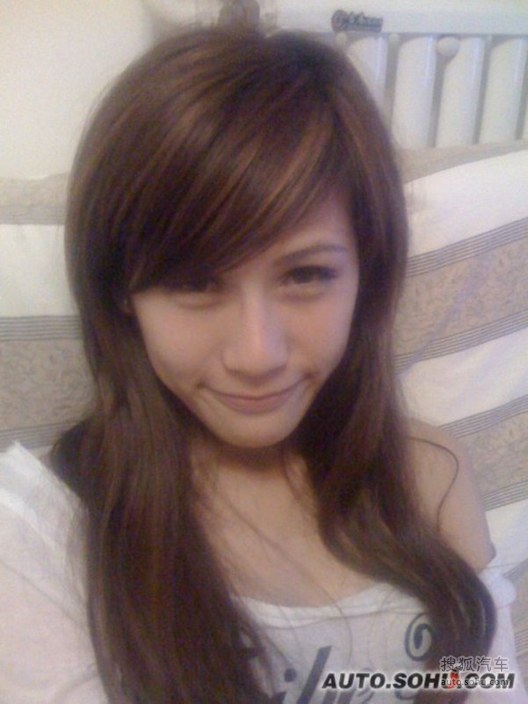 2009上海车展吉利车模张乙桂精彩写真图片