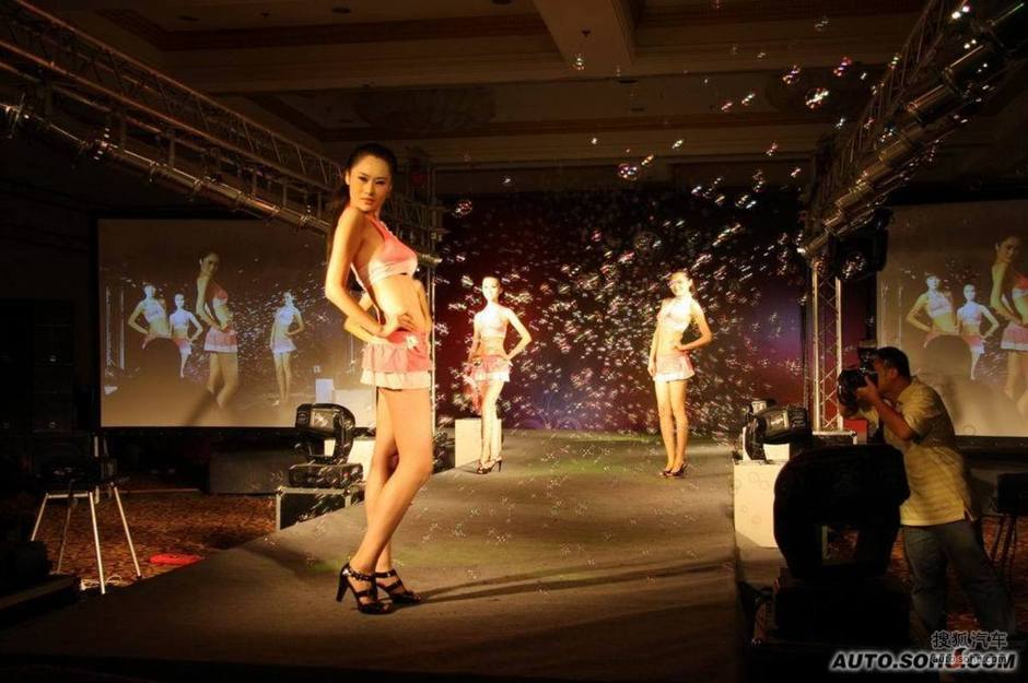 2009西安车展模特大赛图片