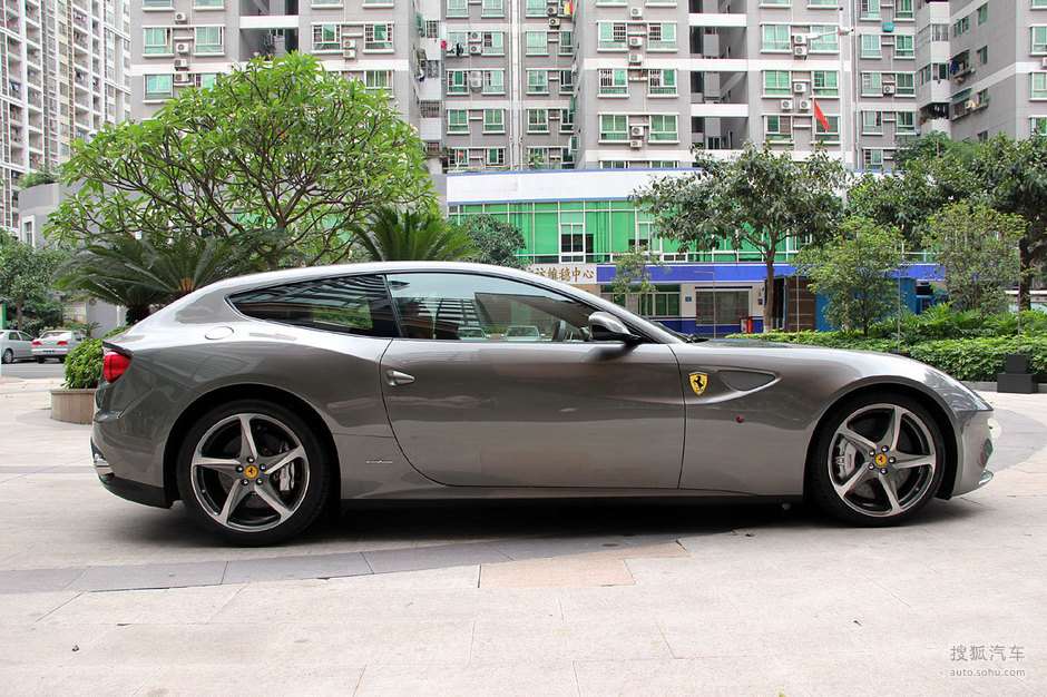 法拉利有没有四座图片