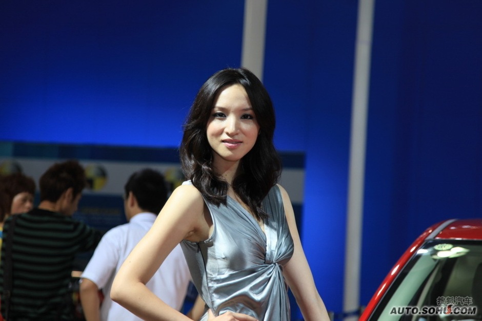 成都车展美女图片