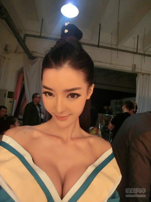 性感魔女李颖芝图片