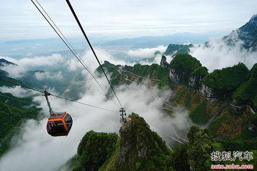 东风标致趁年轻玩野游开春爬山去_【东风标致