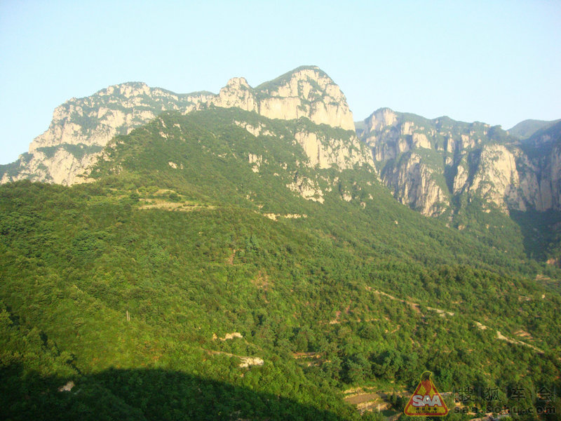 林州市太行屋脊花荫凉烧烤腐败 -登野人峰- 搜