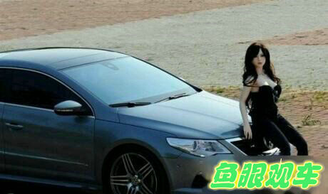 [鱼眼观车]奇葩 男屌丝用充气娃娃秀爱车_北京