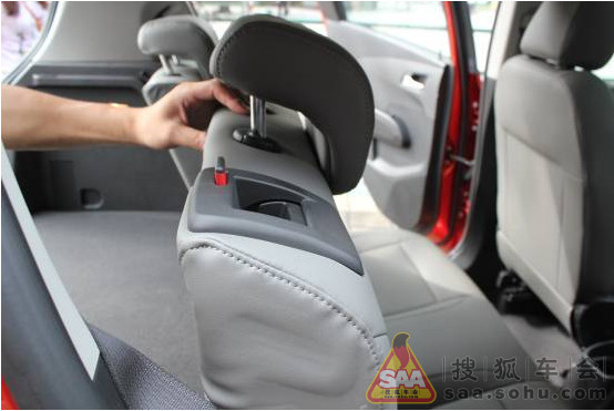 偶滴神,爱唯欧也太能装拉 - <em>香车美女</em>