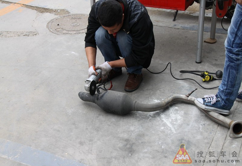 豪华版RAV4尾排改右双出 - RAV4车友会