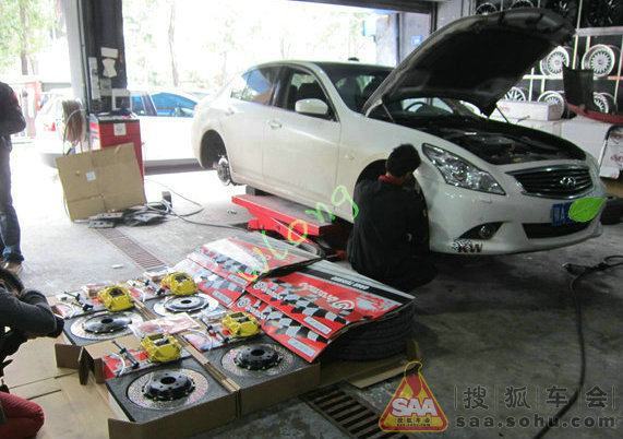 英菲尼迪G37 升级BREMBO-GT前六后四刹车