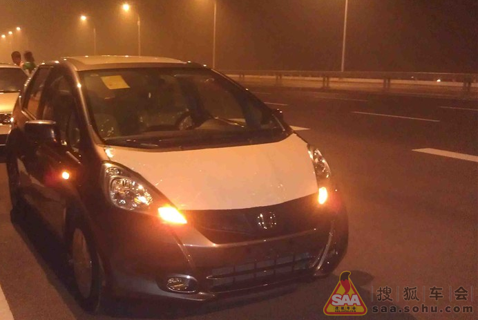 新飞暴风银提车作业+交购置税 多图求精 - 飞度