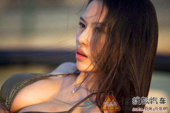 性感<em>欲女</em>挑战视觉极限 比基尼裸照露爆乳_上海