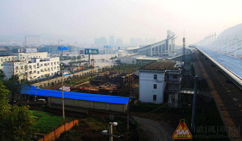 大山之中的繁华都市:《印象张家界》_北京车友