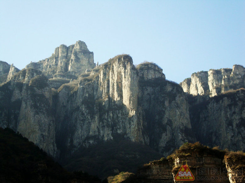 黄华山风景区位于林州市西七公里处