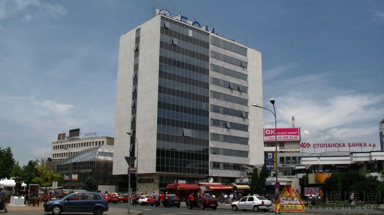 看看被捐校车的马其顿人民过的咋样