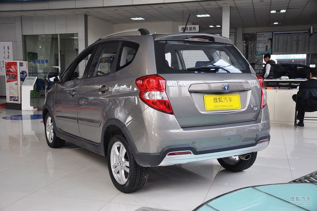 【 长安cx20高清图片】_2010款 1.