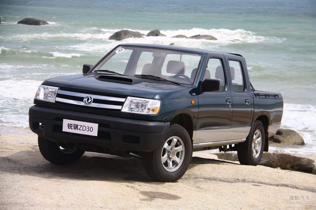 东风郑州日产锐骐皮卡