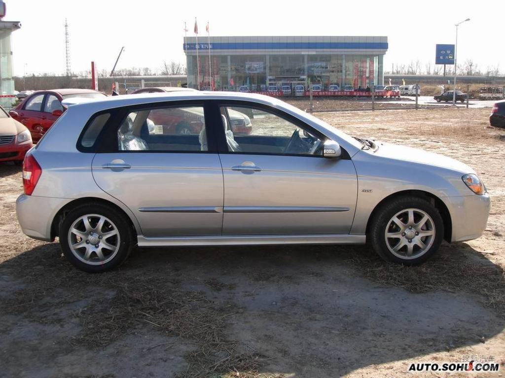 起亚赛拉图欧风