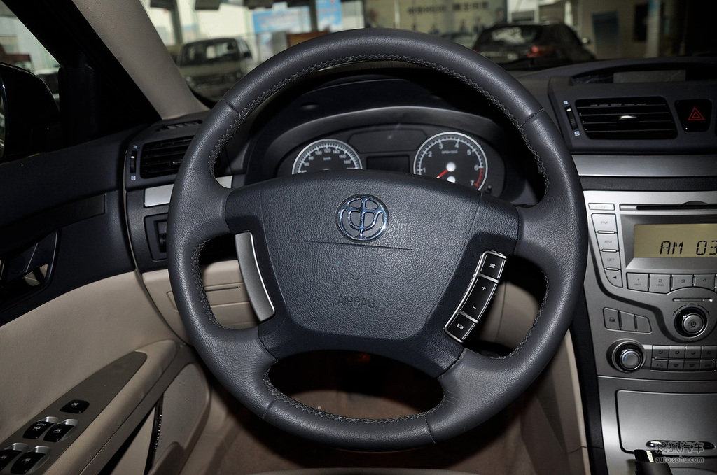 【 中华尊驰高清图片】_浅色内饰_内饰_搜狐汽车网