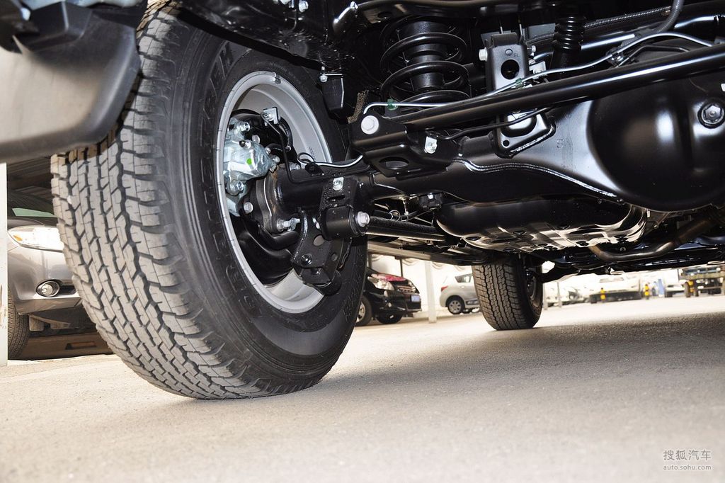 2011款丰田fj酷路泽40l标准型