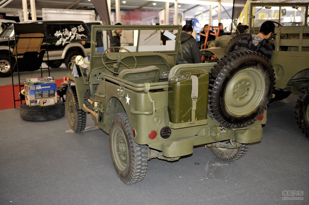 jeep吉普威利斯 雅森改装车展实拍     提示:支持键盘翻页 &larr;左