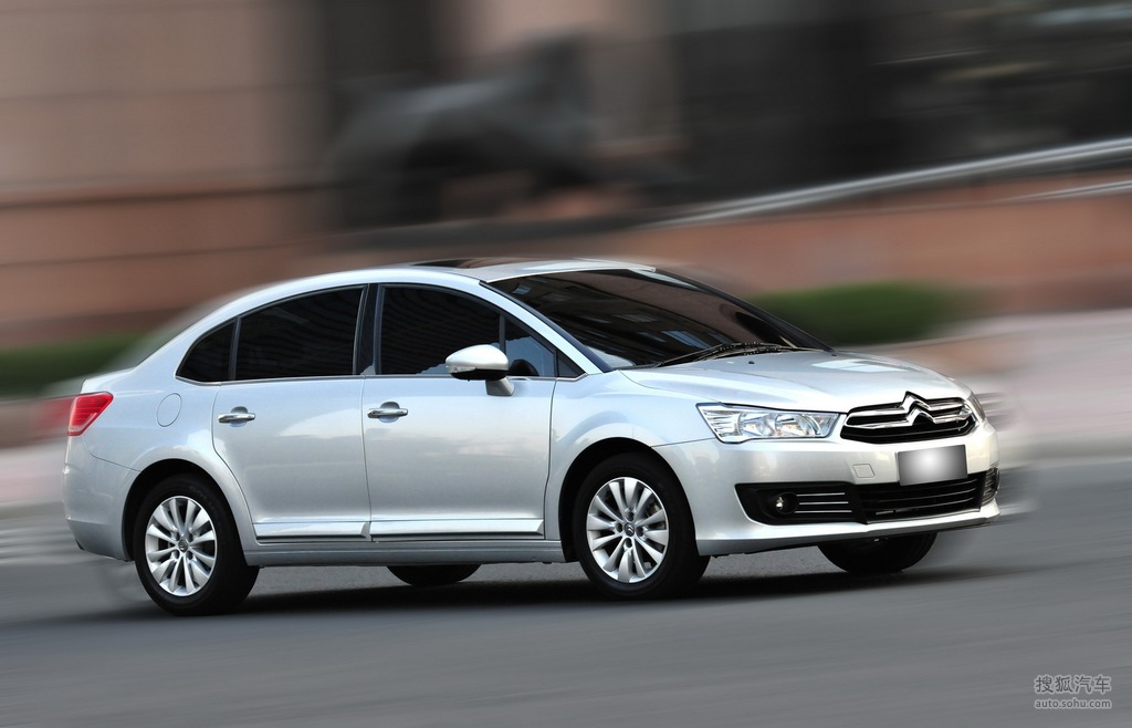 雪铁龙经典世嘉