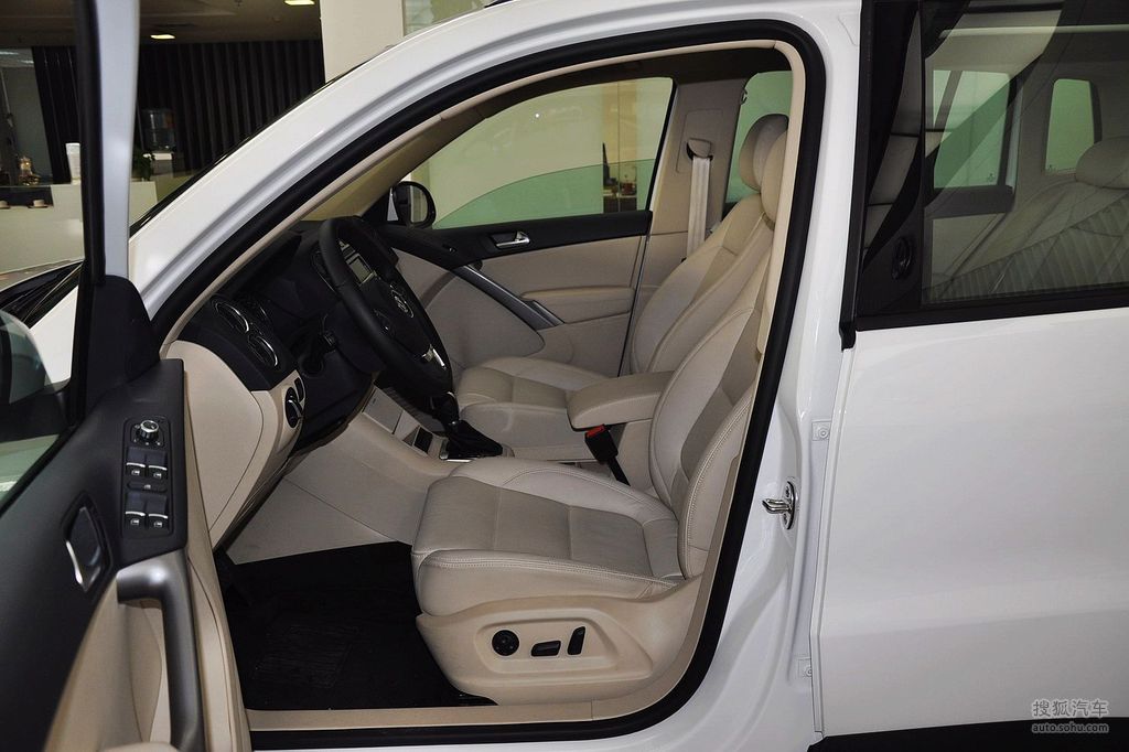 2012款大众途观18tsi手自一体风尚版到店实拍