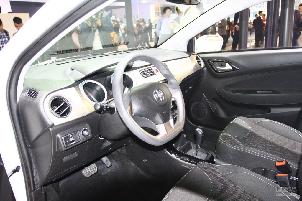 【 中华h230高清图片】_内饰_搜狐汽车网