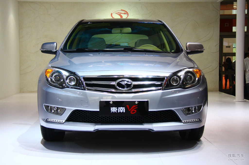东南v6 2012北京车展实拍