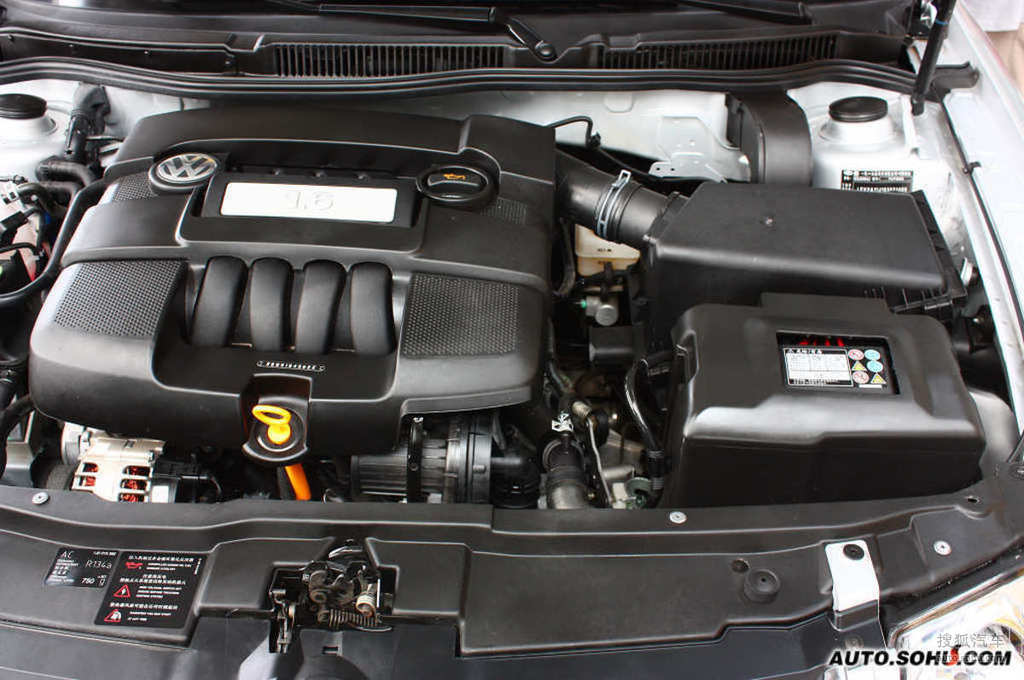 >一汽-大众>宝来经典>2008款大众宝来经典增配版 - 发动机特写提示