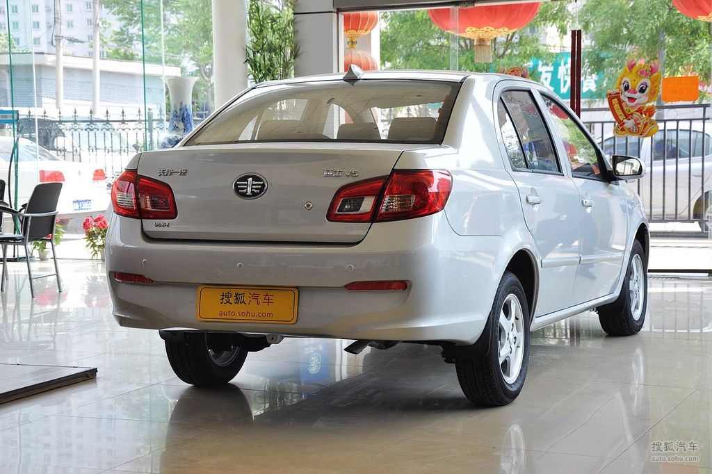 2012款一汽威志v515l精英型